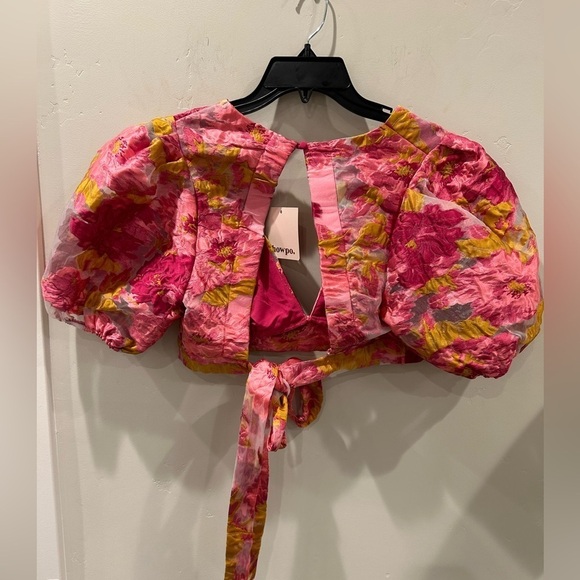 NWT BRAILEY TOP - PUFF SLEEVE CROP TOP IN PINK JACQUARD SZ 8 US 🩷✨✨🔥🔥 - Picture 7 of 8